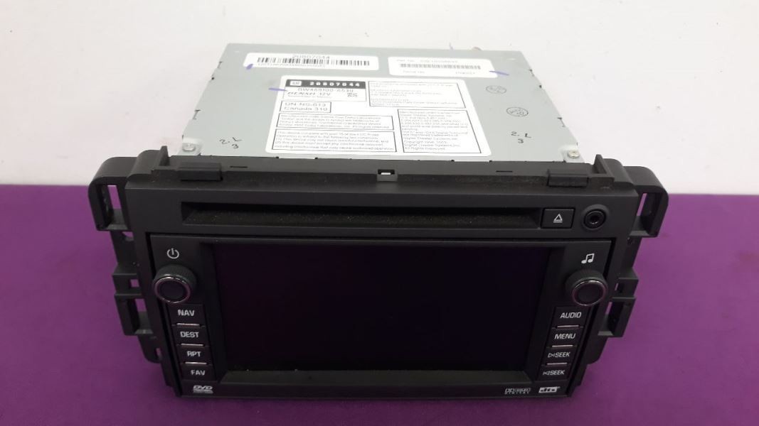 09 CHEVY SILVERADO 3500 RADIO AUDIO RECIVER HEAD UNIT DISPLAY 20807044