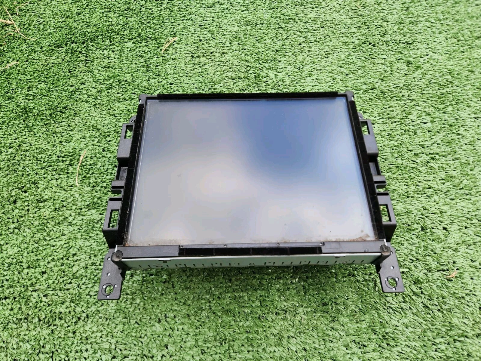 2015-17 Chrysler 200 8.4″ Touchscreen Nav Radio Unit 68261196AE VP4