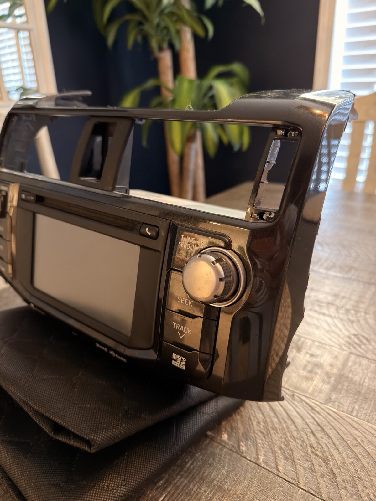 2017-2019 4Runner OEM Radio 86100-35364