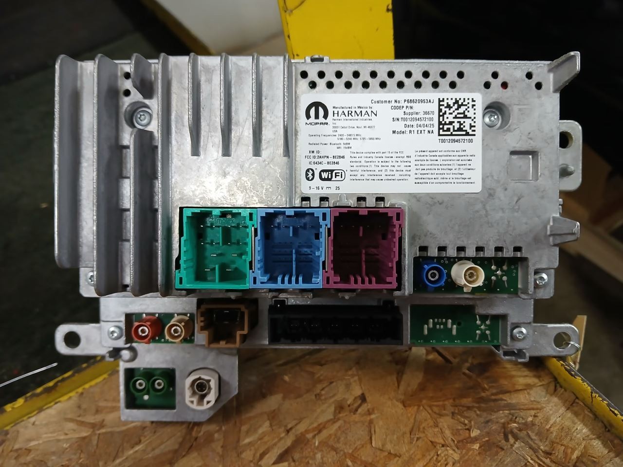 WRANGLER 2026 Audio Equipment Radio 3161493