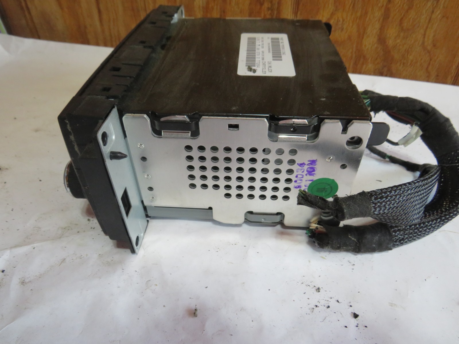 08 DODGE CHARGER AM FM CD PLAYER RADIO