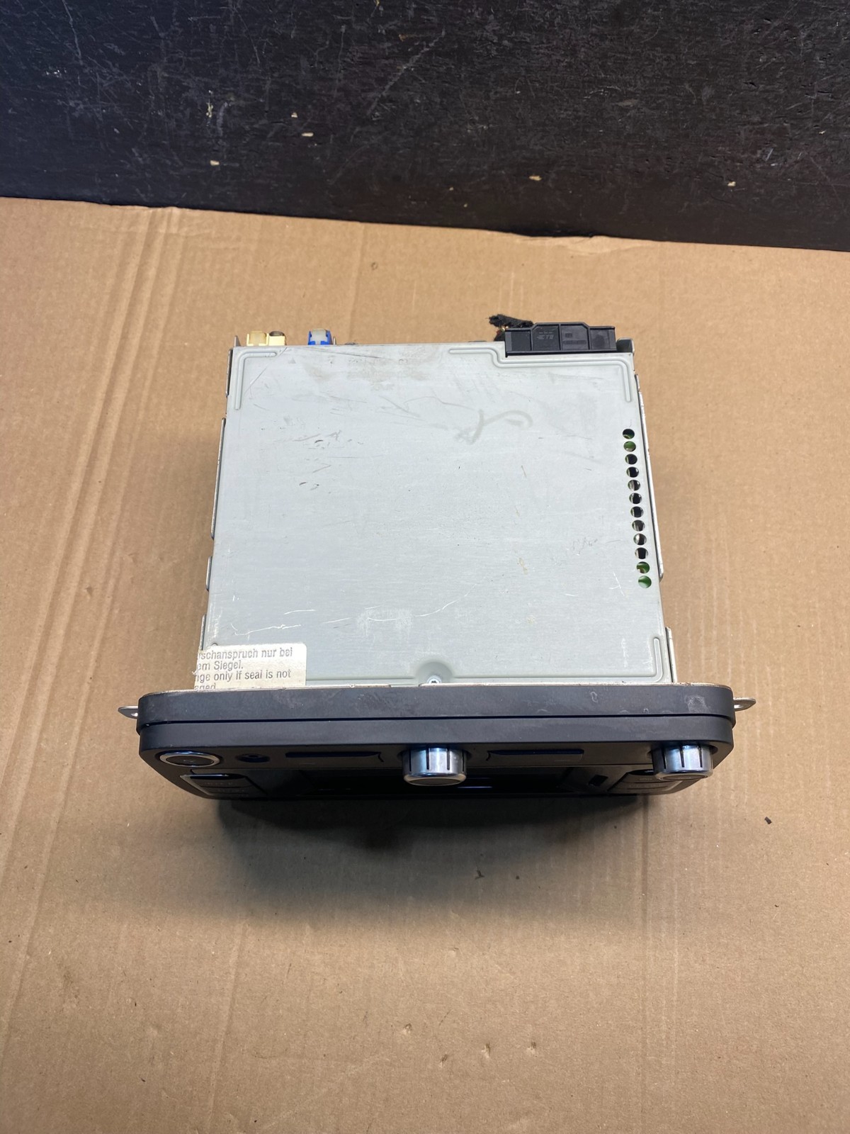 2009 to 2017 Volkswagen Tiguan Radio CD Player Screen Display OEM ae7509 DG