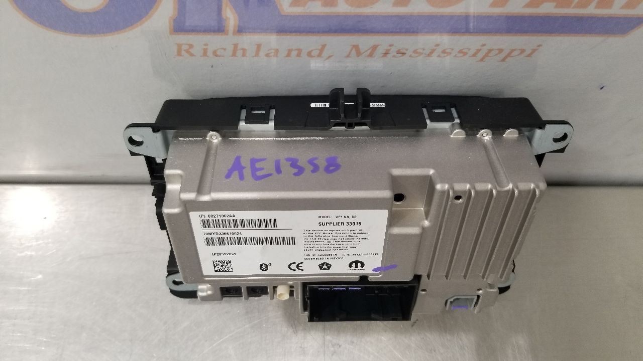 17 DODGE RAM 1500 TRADESMAN RADIO AUDIO CONTROL PANEL 68271362AA