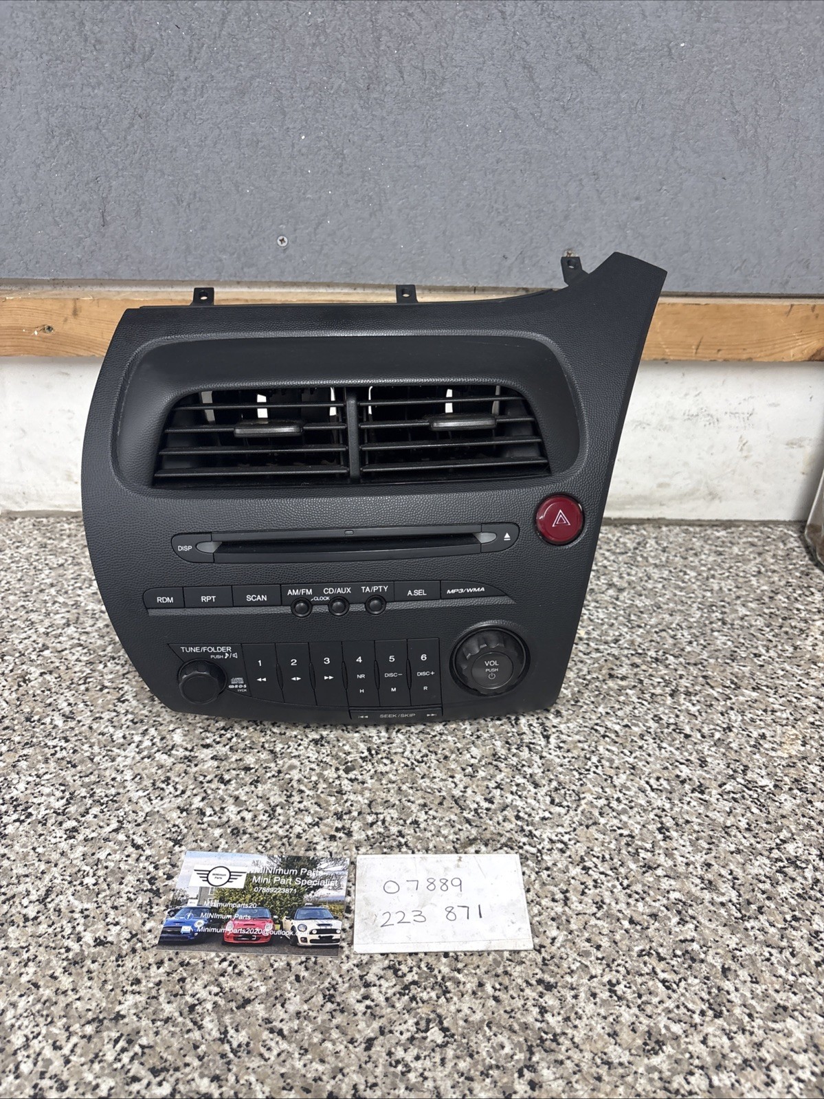 Honda Civic FN2 Genuine Radio/ CD Player Head Unit 2006-2011