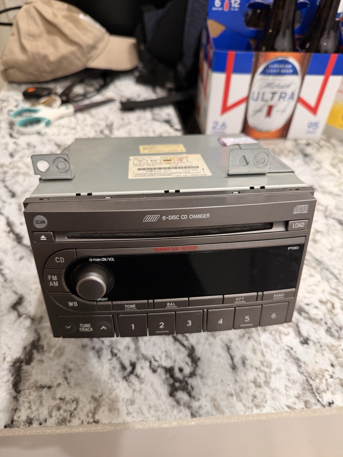 Subaru Forester 2004-2006 Radio Receiver 6-Disc CD Player 86201SA110