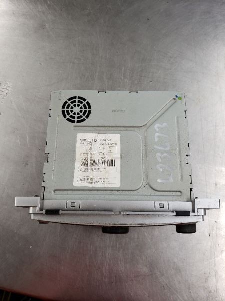 Audio Equipment Radio AM-FM-stereo-CD-MP3-USB Opt Uui Fits 09-12 MALIBU 1007609