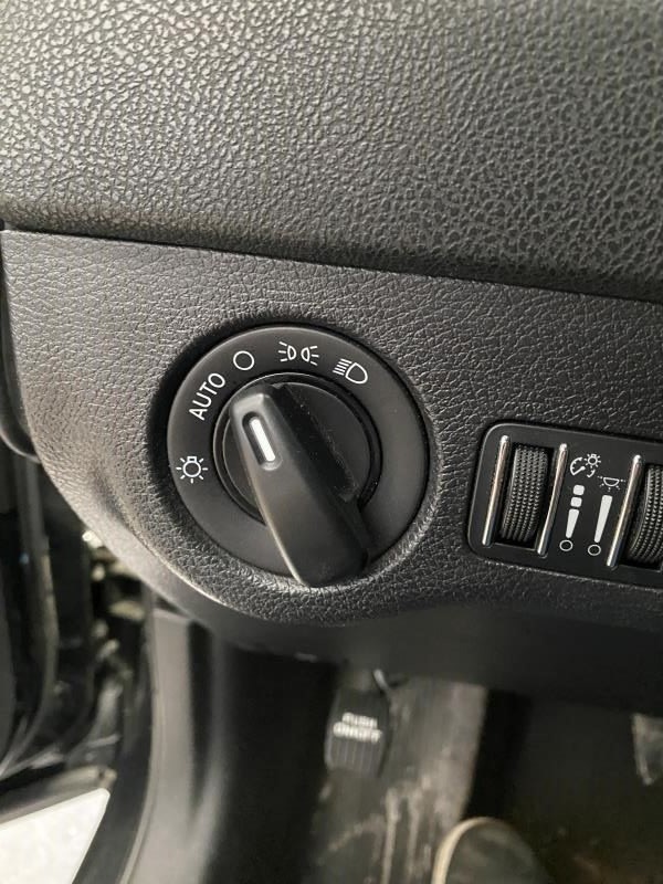 Audio Equipment Radio Receiver 5.0″ Touchscreen Fits 16 CHARGER 1757700