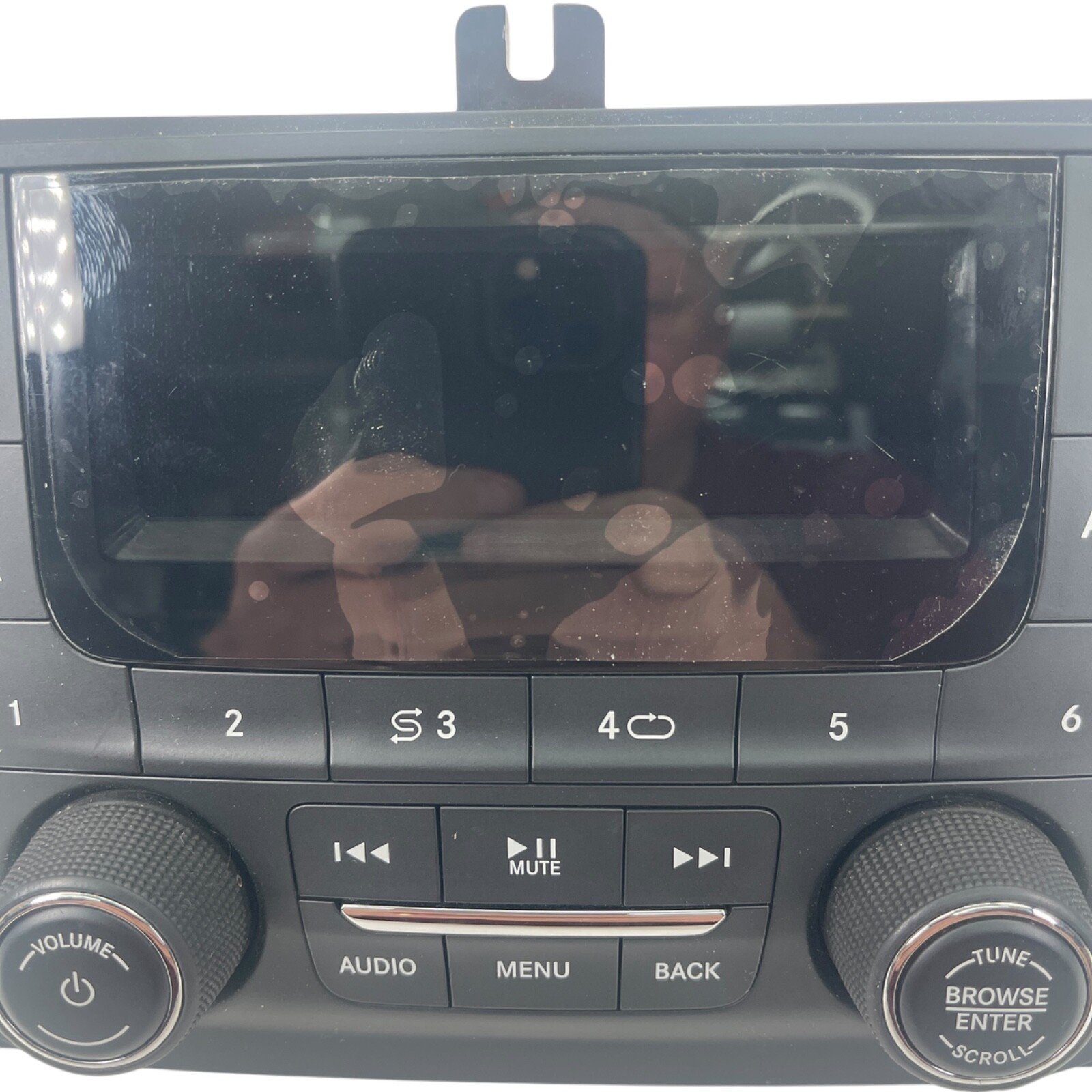 2013-2018 Dodge Ram 1500 2500 3500 OEM AM FM Radio P68137113AE Stock Radio