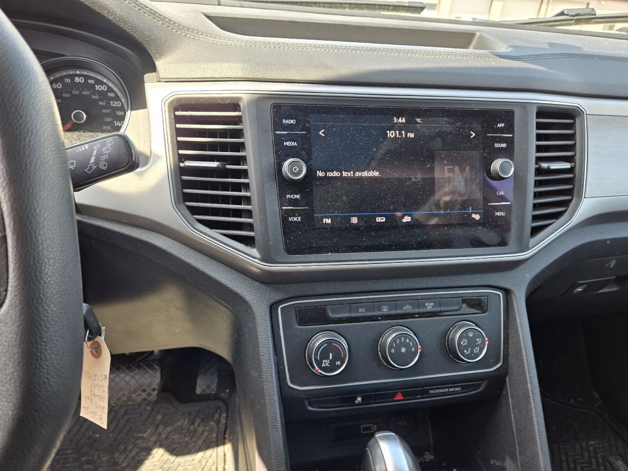 2018-2019 Volkswagen Atlas Radio Receiver Glove Box Mounted ID 3Q0035878B