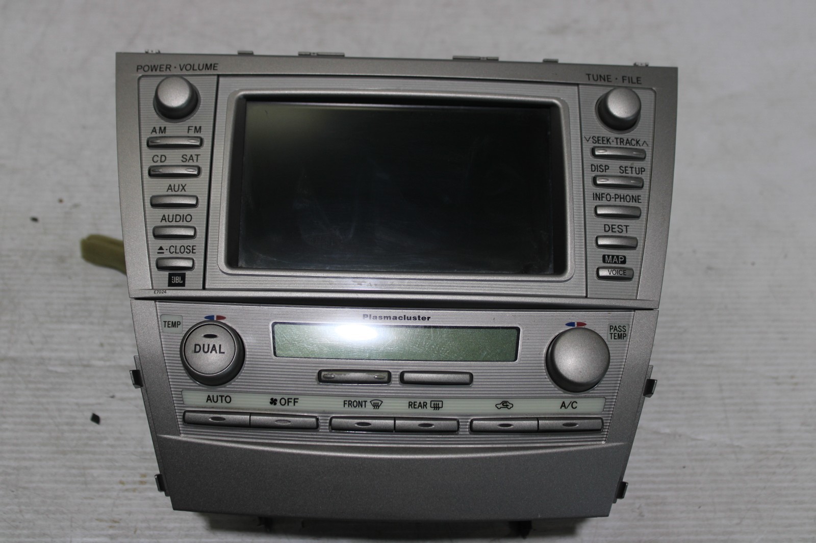 2010-2011 TOYOTA CAMRY RADIO GPS DISPLAY SCREEN TEMP CONTROL OEM 86120-06510