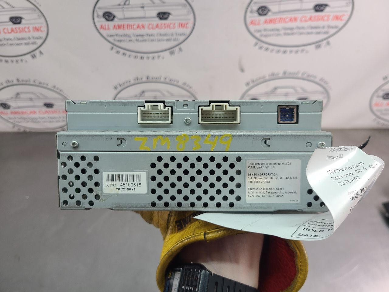 2004-09 Cadillac XLR Radio CD Player Assembly – OEM