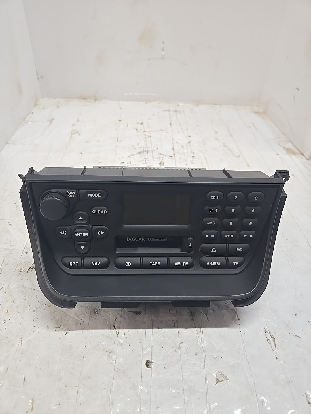 1998 – 2003 Jaguar XJ8 VDP Dashboard Radio AM FM Stereo Cassette Player OEM