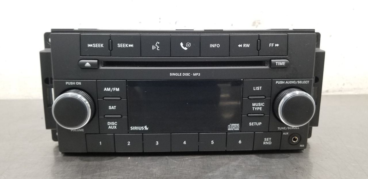 09 DODGE CHALLENGER RADIO AUDIO RECEIVER HEAD UNIT 68021161AD