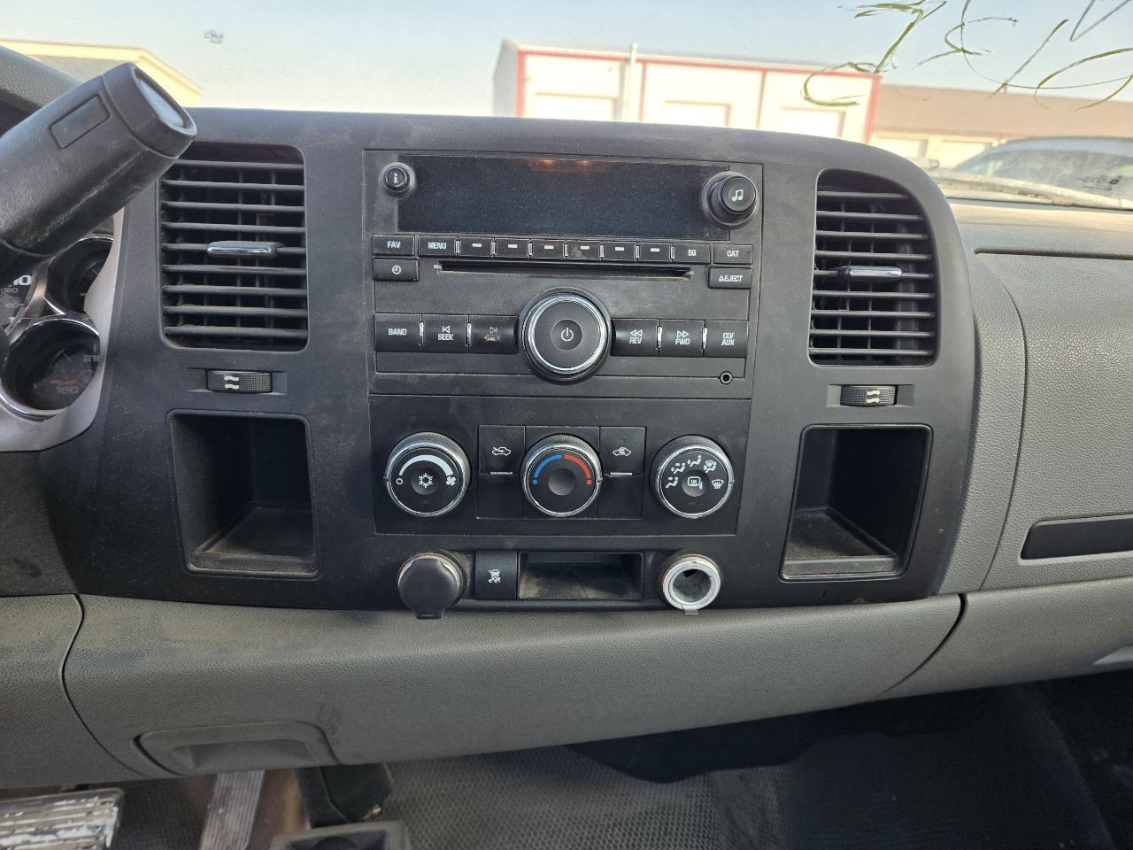 2007-2013 GMC Sierra Radio Stereo CD MP3 Opt US8 New Style Smooth Door Skin