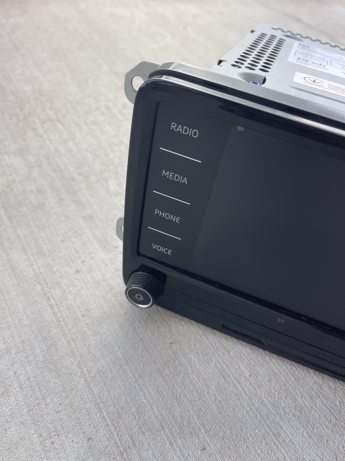 2020 2021 VOLKSWAGEN Passat Jetta Radio Receiver Display Screen OEM 5C0035200F