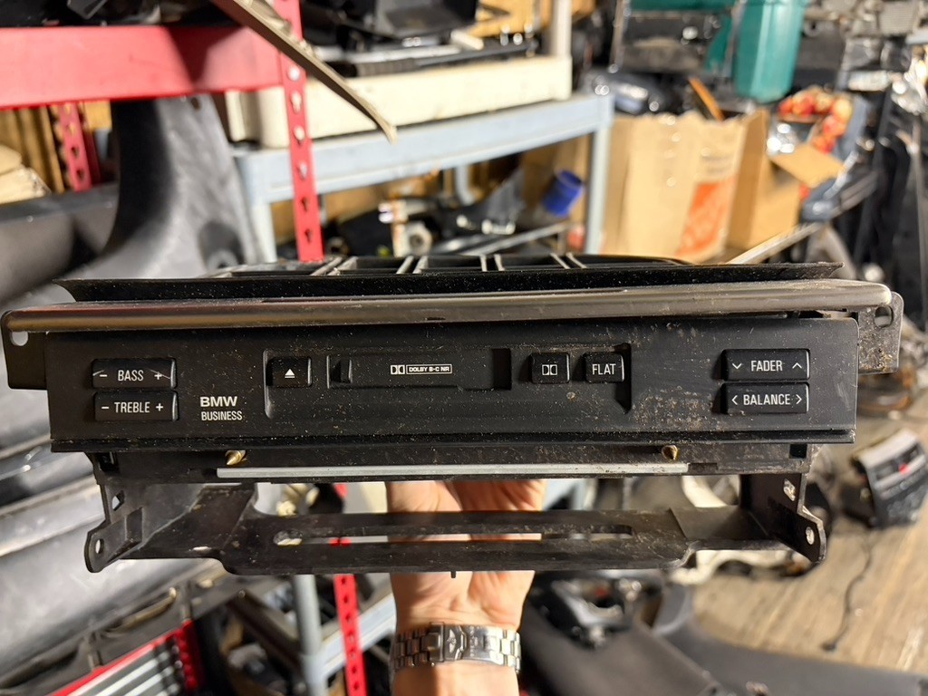 BMW E39 Business Cassette Radio Head Unit OEM Alpine 65126902814 C43 US E39