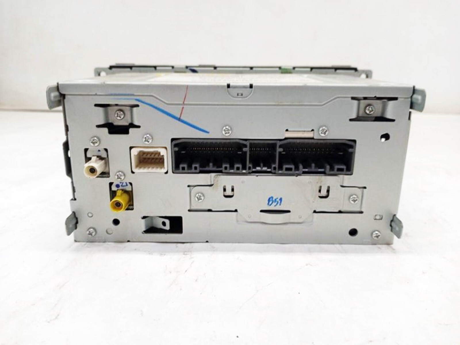 2012-2016 Chrysler Town & Country AM/FM CD Player Radio Receiver W/ Nav ID RHB