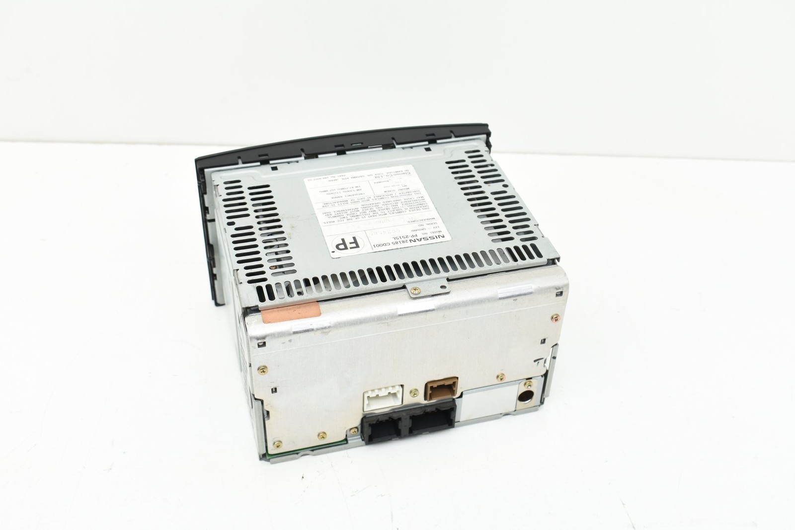 2004 Nissan 350z Convertible Radio Stereo Head Unit 28185-CD001 OEM