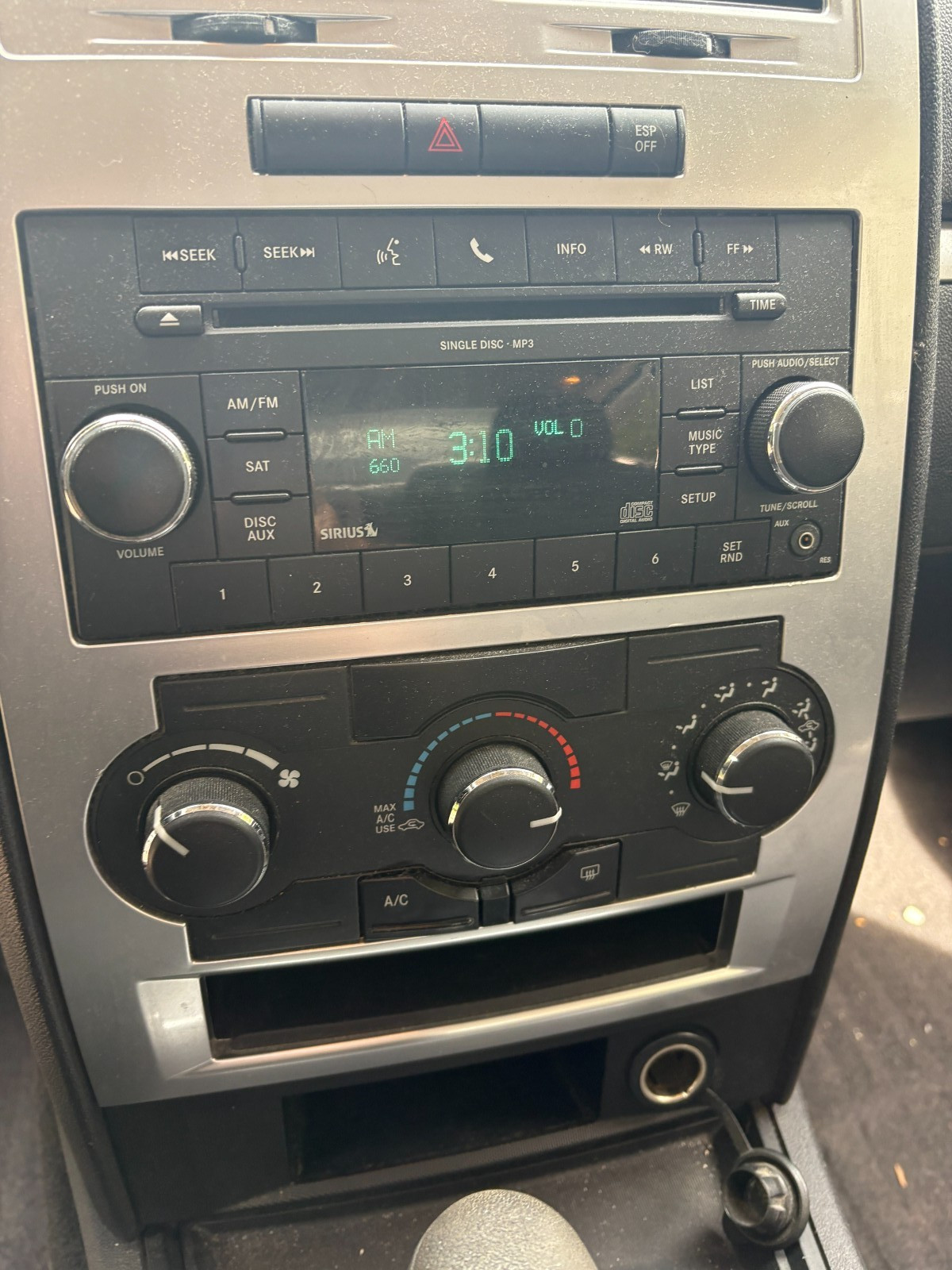 08 DODGE CHARGER AM FM CD PLAYER RADIO