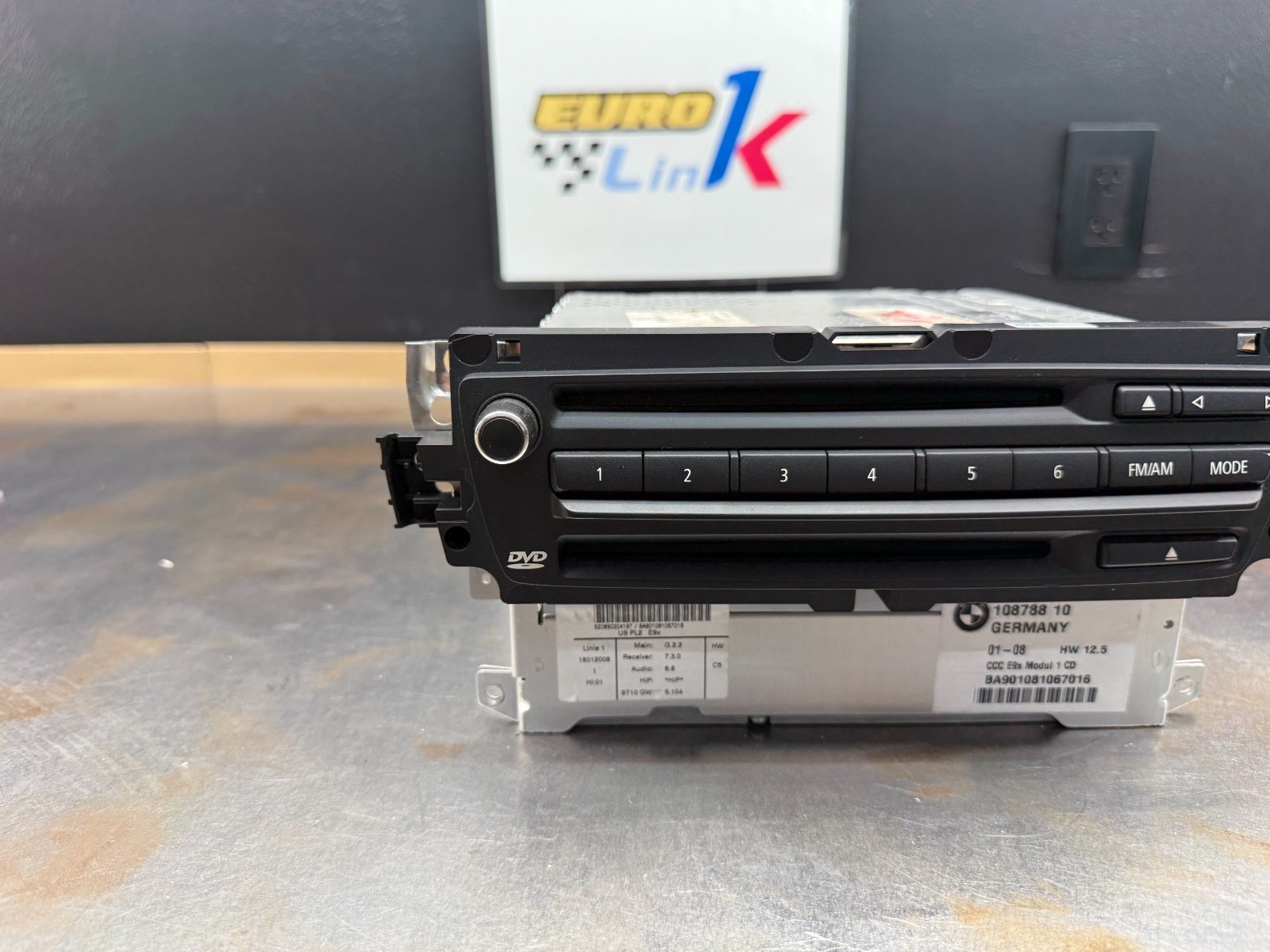06-08 BMW E90 E92 E93 335 M3 CCC Navigation Headunit CD DVD FM Radio Tuner OEM