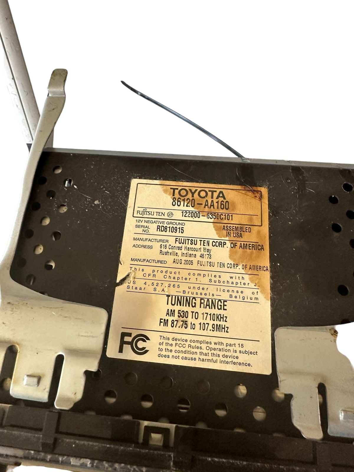 05 06 TOYOTA CAMRY Audio Radio Receiver Fujitsu Ten 16860 ON RADIO FACE