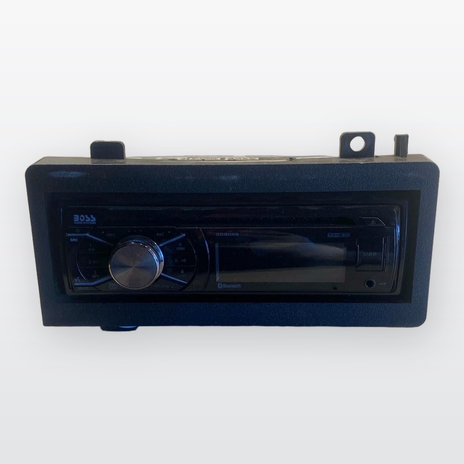 1993 – 1995 JEEP GRAND CHEROKEE Radio Receiver CD player Boss Audio System