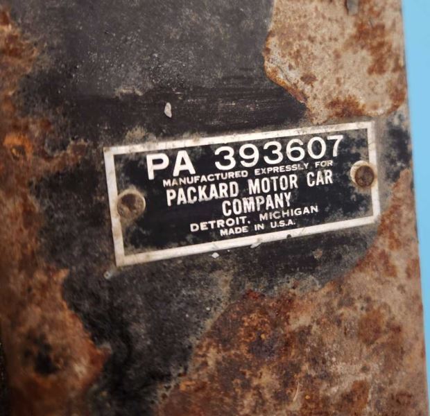 AM/PB RADIO “PA393607” FITS 1948 PACKARD “UNTESTED” 1081604