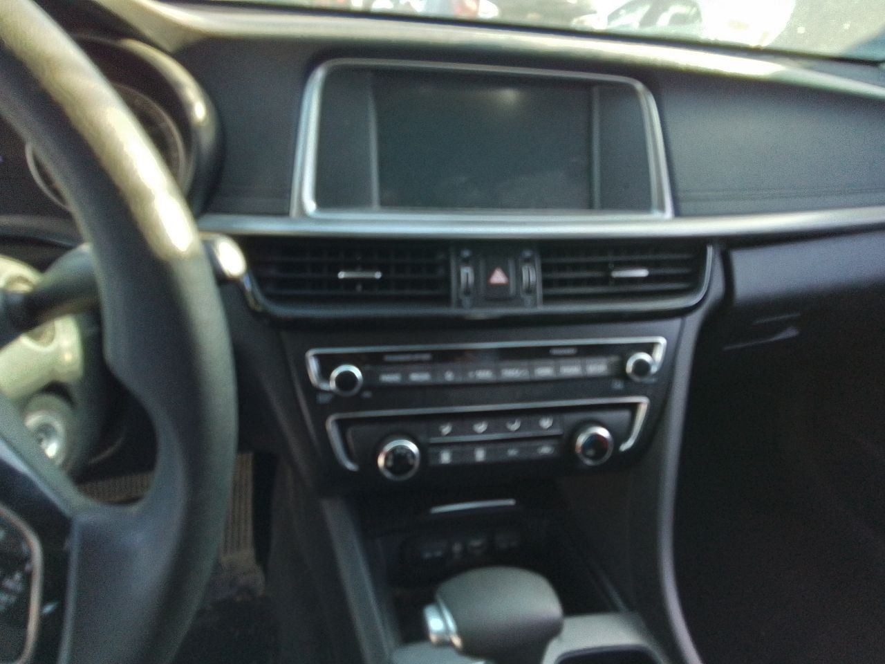 2019-2020 Kia OPTIMA Radio Control Panel US Market w/o Navigation