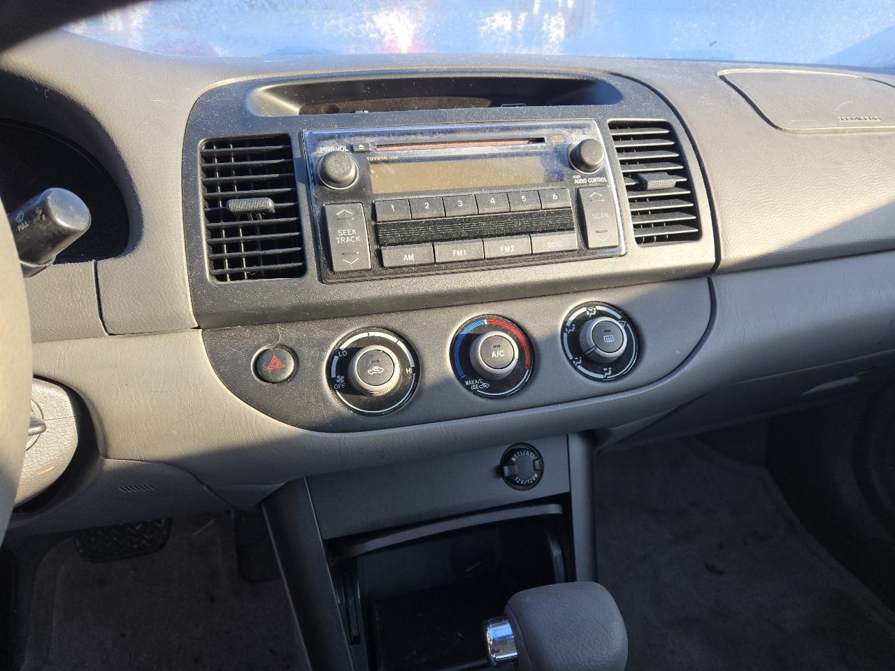 2005-2006 Toyota CAMRY Radio Receiver w/o Navigation Fujitsu Ten Mfr. ID 16860