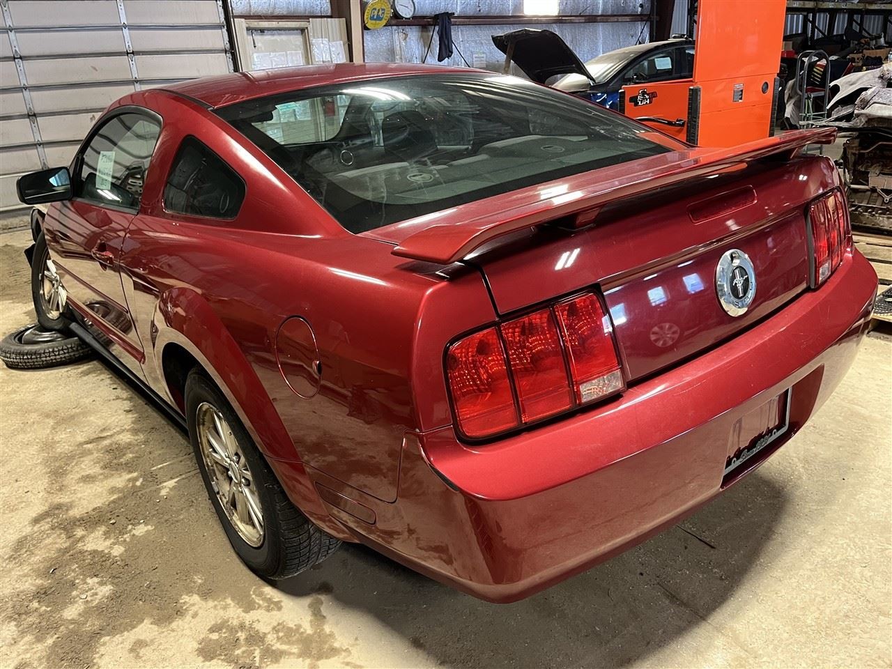 Sony Radio Receiver AM-FM-CDX-GT660U Fits 05-06 MUSTANG 119230