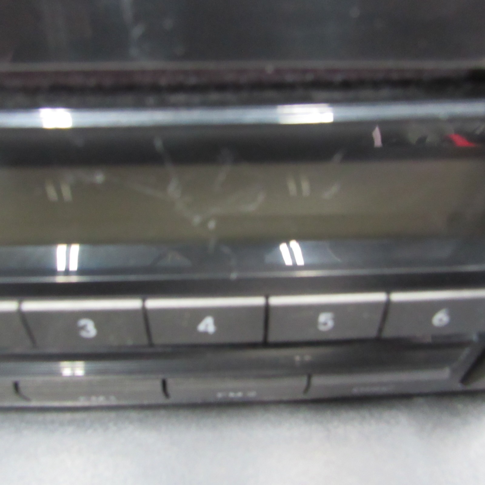 2005 2006 Toyota Camry – OEM Stereo CD Player Radio Receiver 86120-AA160