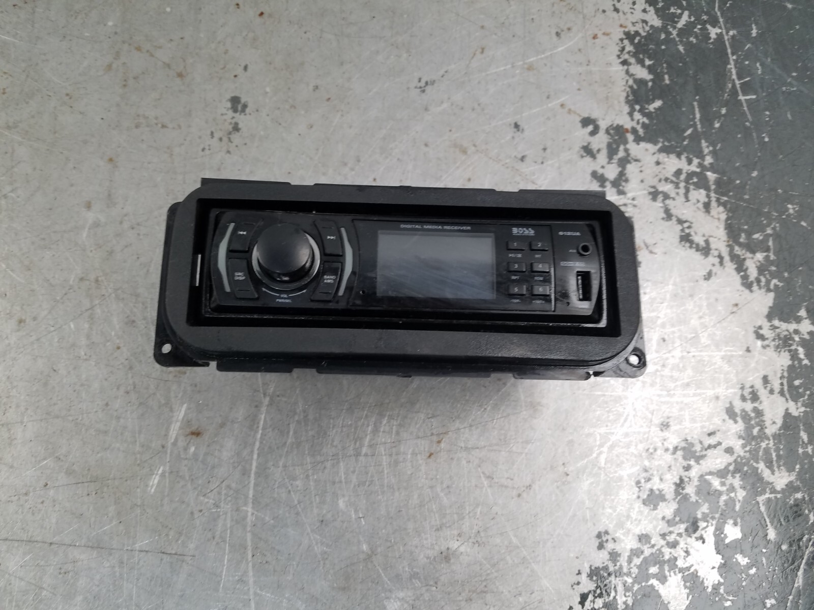 2005 Jeep Wrangler TJ Rubicon 4×4 Boss AM FM CD Radio #9706 K1