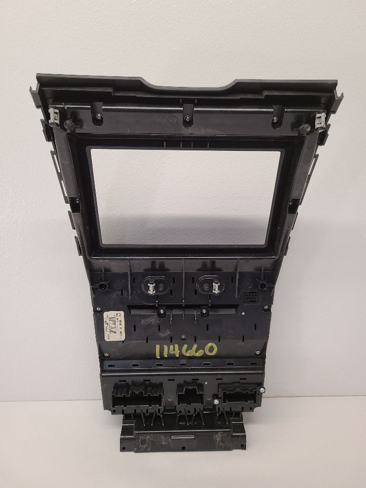 2019- 2020 Ford Edge Audio Equipment Radio Control Panel 8.0″ Screen Openin