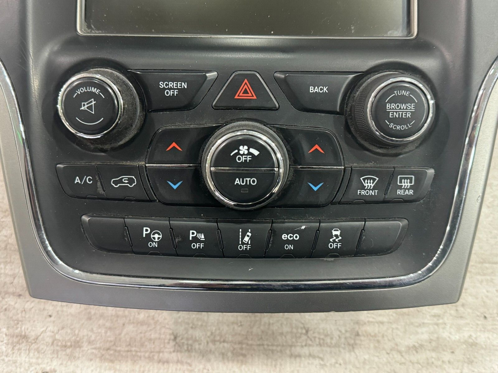 17 Jeep Grand Cherokee Audio Radio Touchscreen Display VP4 Uconnect 68270661AE