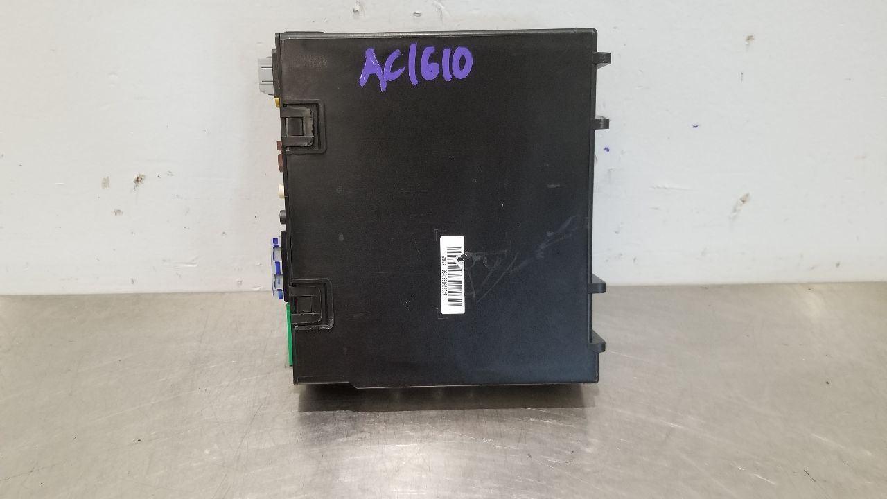18 CHEVY CAMARO RADIO AUDIO RECEIVER 84361177