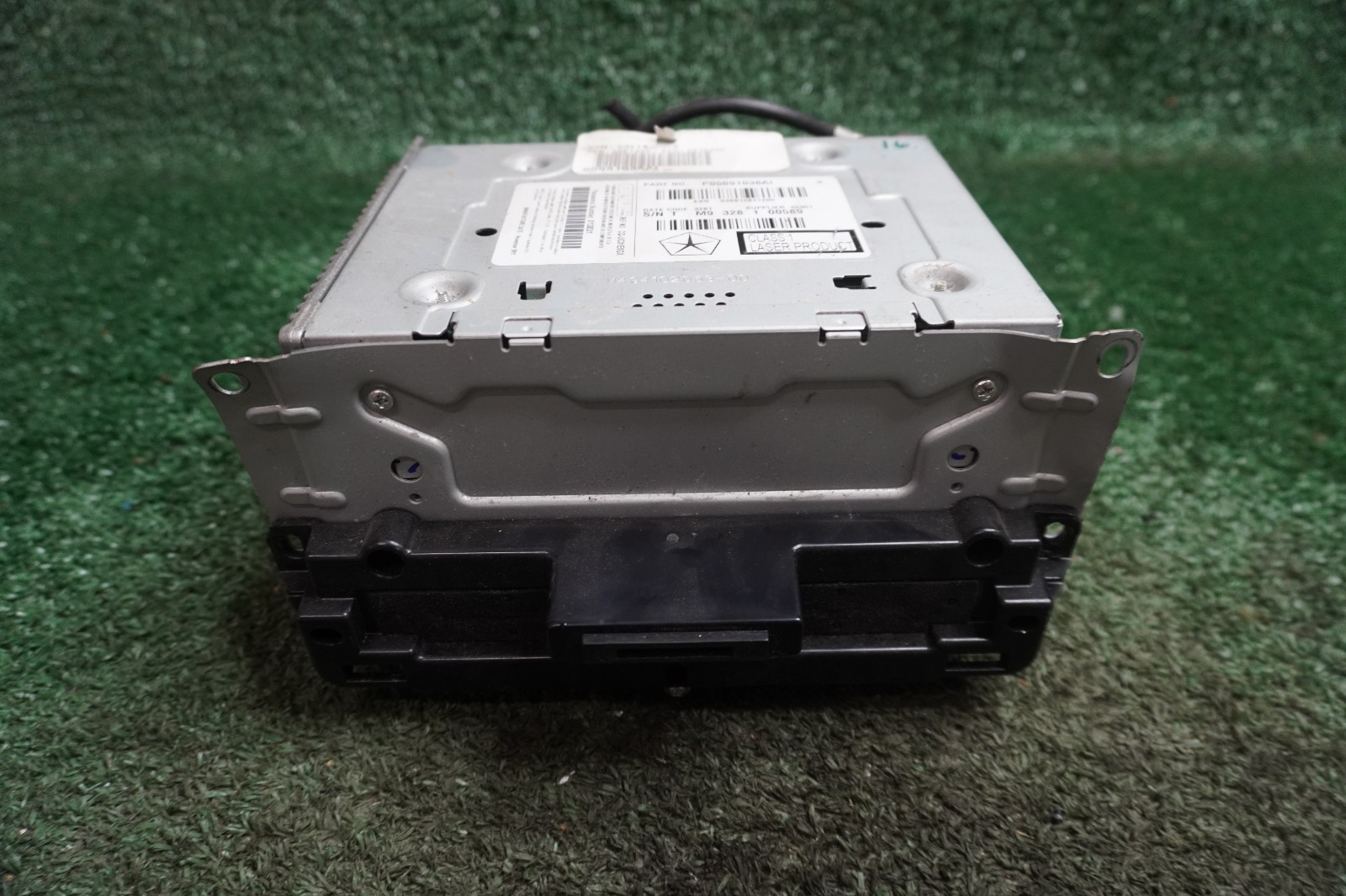 2011 2012 2013 2014 CHRYSLER 200 Radio RECEIVER CD PLAYER UNIT OEM 05091038AI
