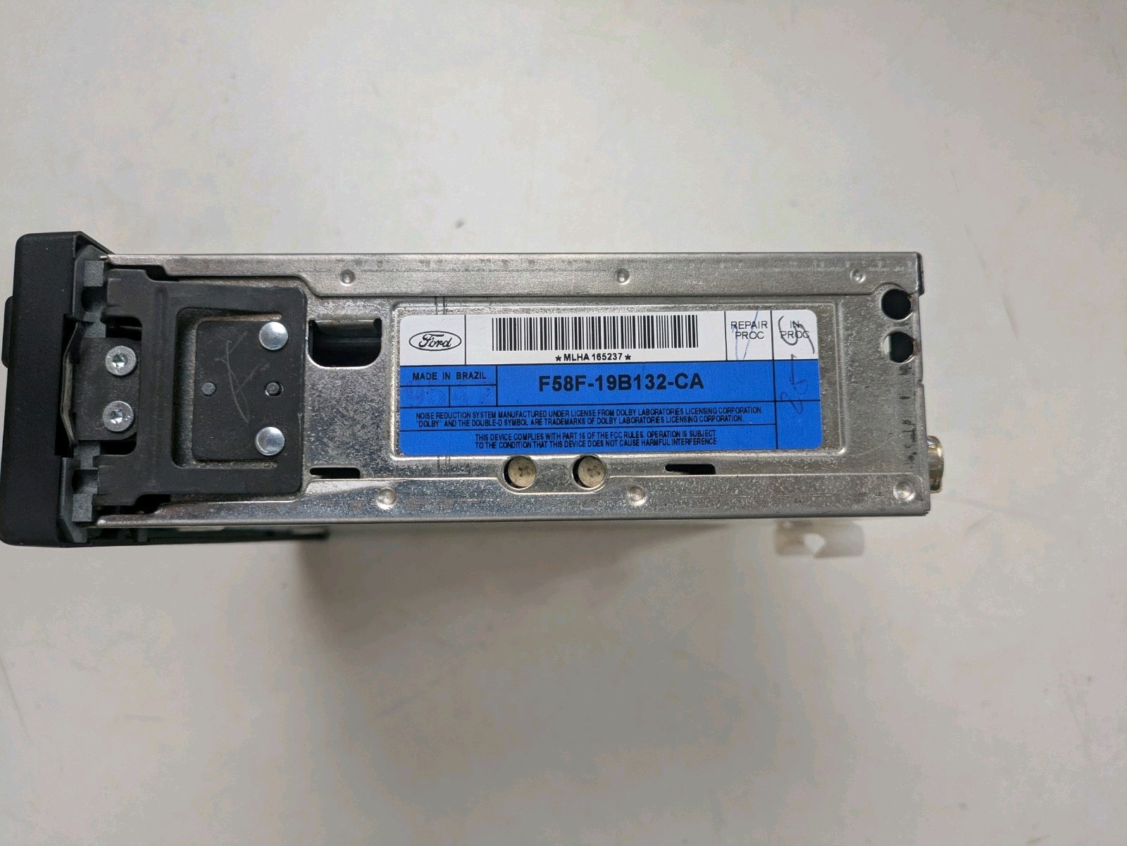 Ford OEM AM /FM Cassette Radio Compatible With 1994-1998 Windstar, Not Tested