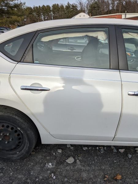Audio Equipment Radio Receiver Am-fm-stereo Fits 17-19 SENTRA 851051