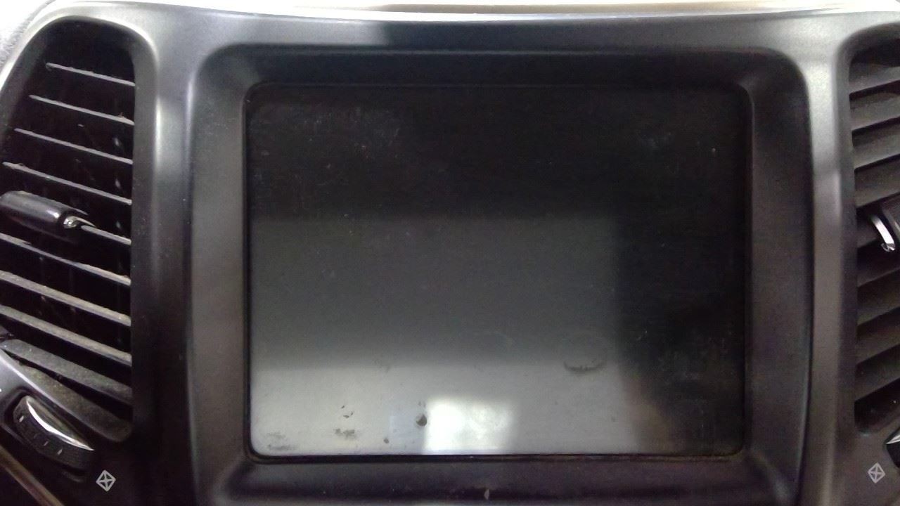 Radio Player Radio Receiver 8.4″ Display Screen Fits 14 CHEROKEE 1159832