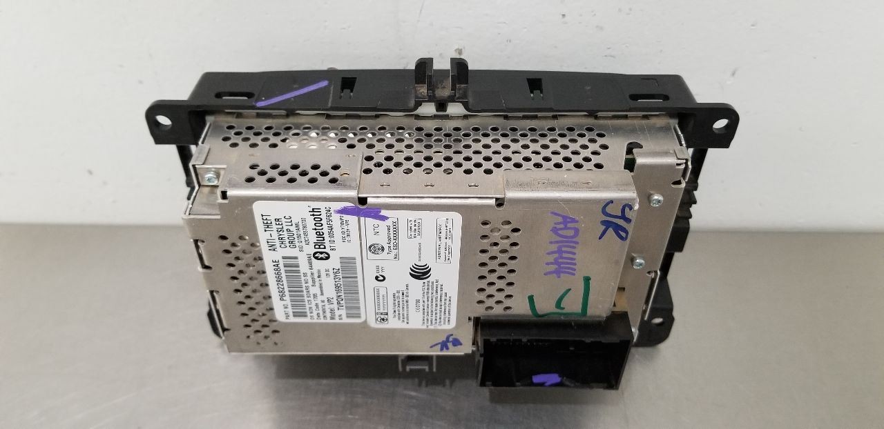 15 DODGE RAM 3500 RADIO AUDIO 5″ DISPLAY RECEIVER CONTROL PANEL 68228668AE
