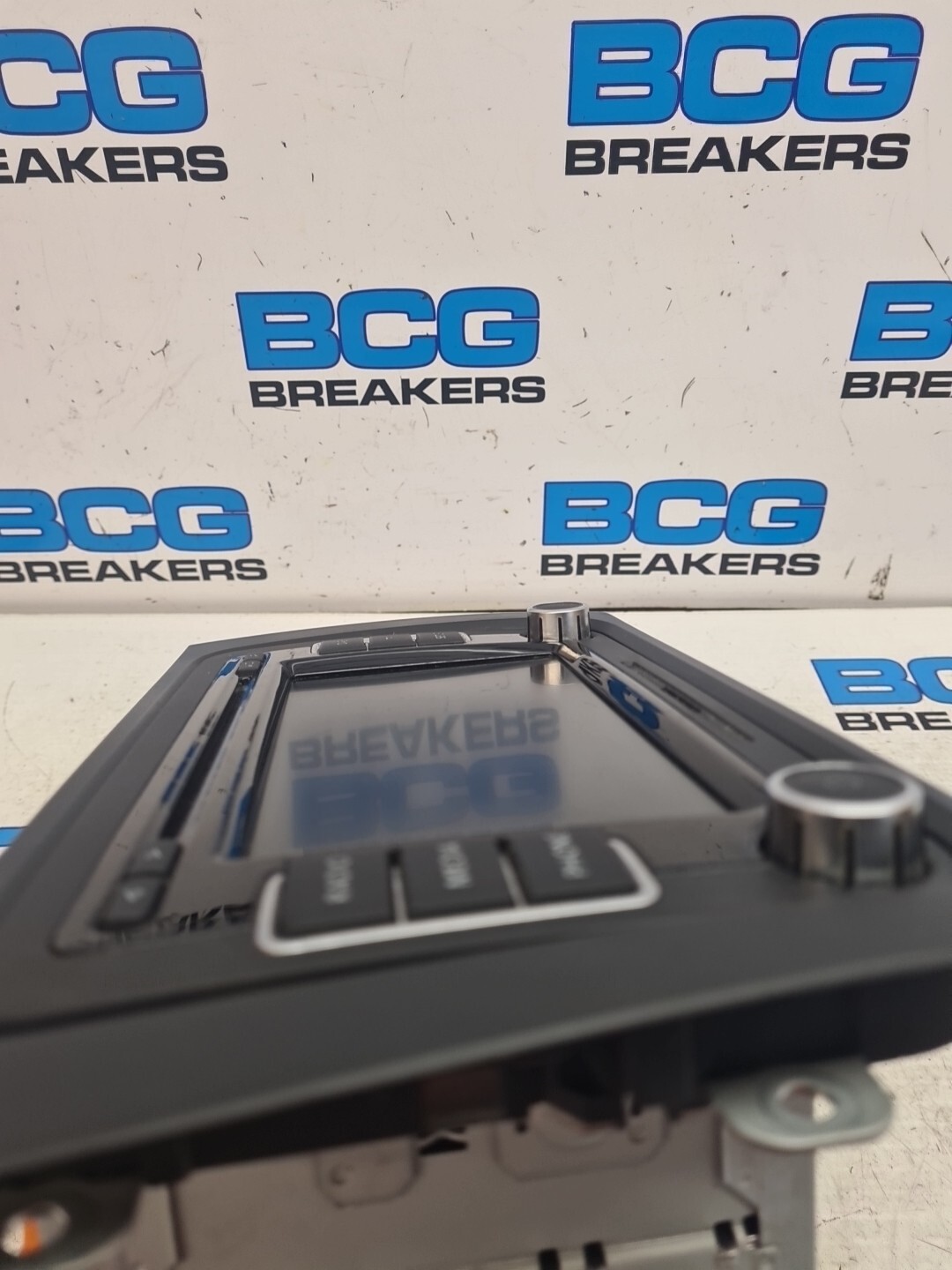 2011 Volkswagen Golf 1.6 Tdi CD Radio Stereo Head Unit 3c8035195g
