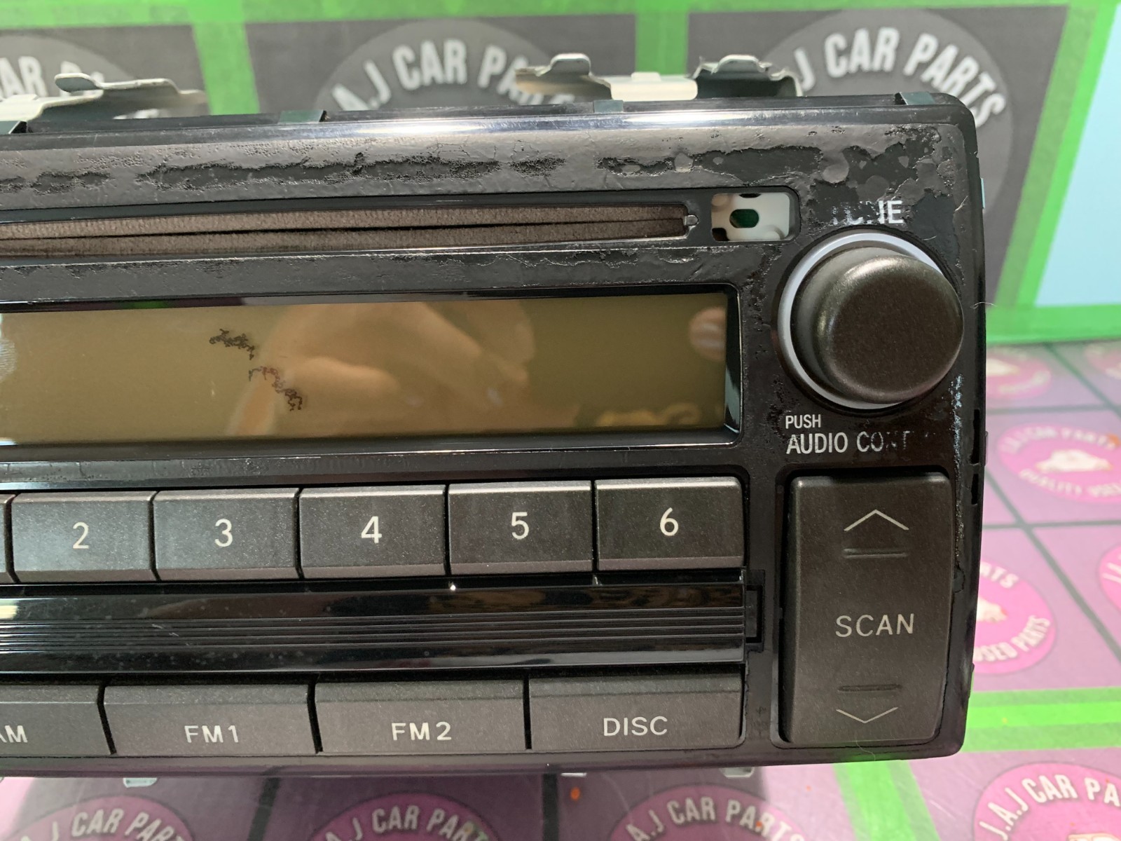 2005 TOYOTA CAMRY AM-FM Single CD PLAYER RADIO RECEIVER OEM (86120-AA160)
