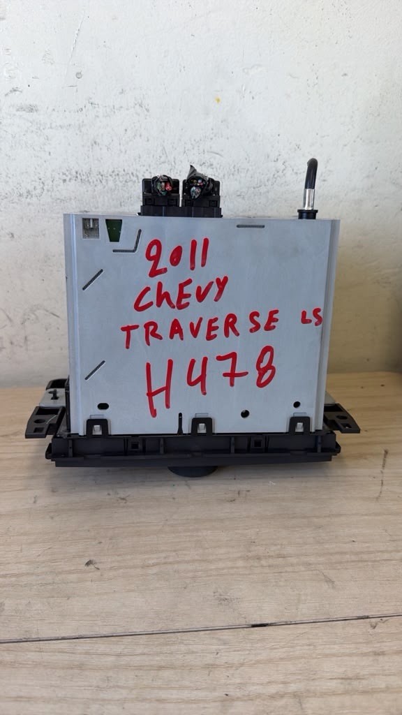 2011 Chevy Traverse LS AM/FM CD Radio Receiver Stereo Head Unit OEM GM H478