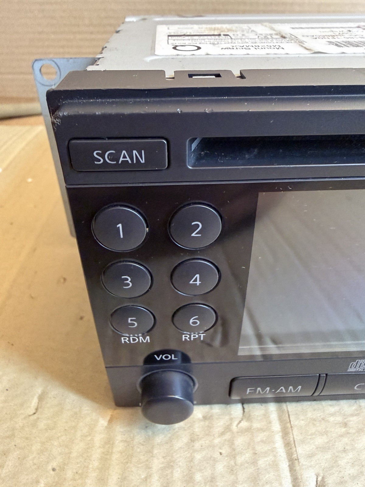 2011-2012 Nissan Rogue Am Fm CD Player Radio With Wires Stereo 28185-1VK0A OEM