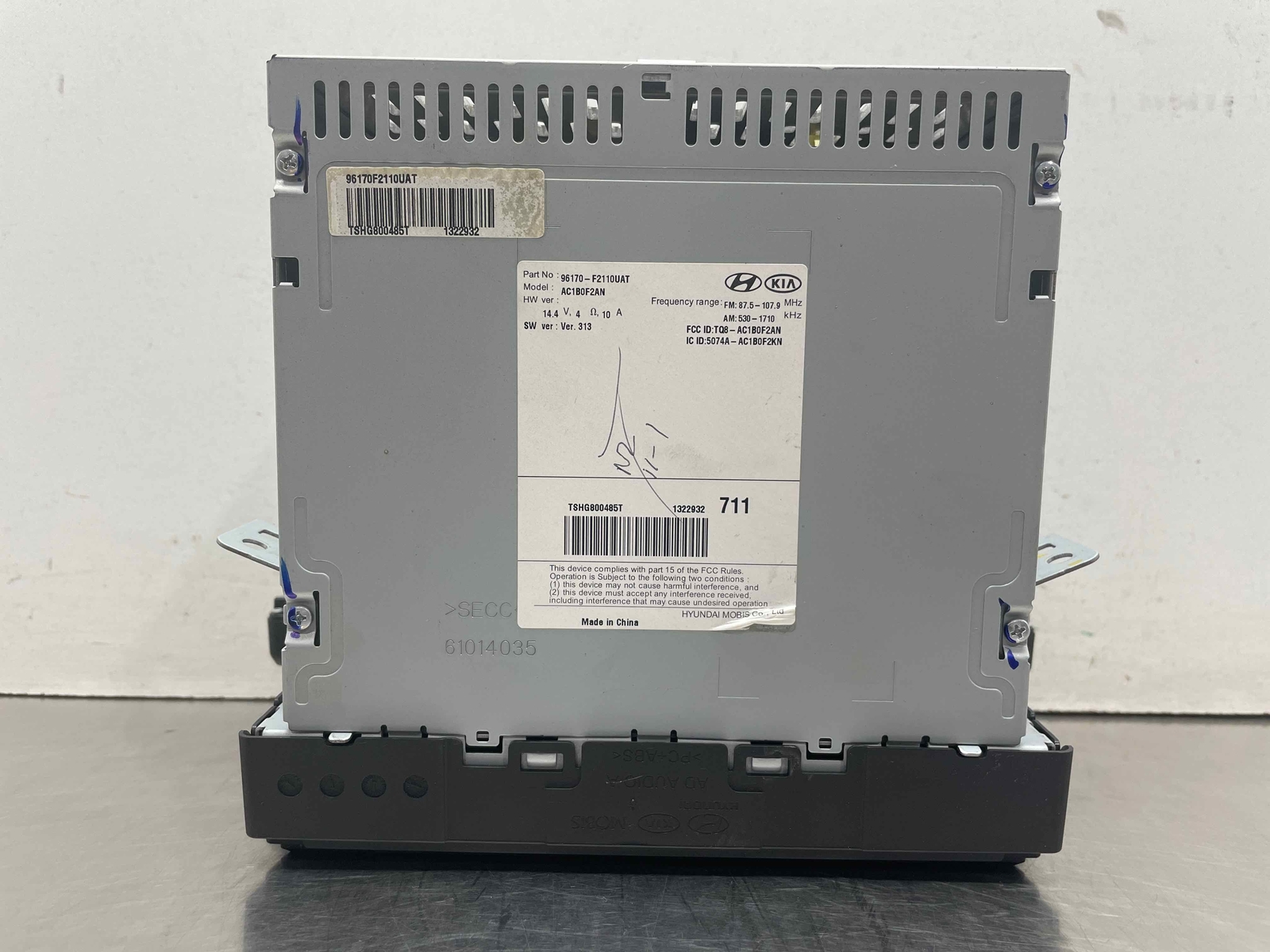 2017 Hyundai Elantra Sedan OEM AM/FM Radio Receiver CD Player 96170-F2110UAT 18