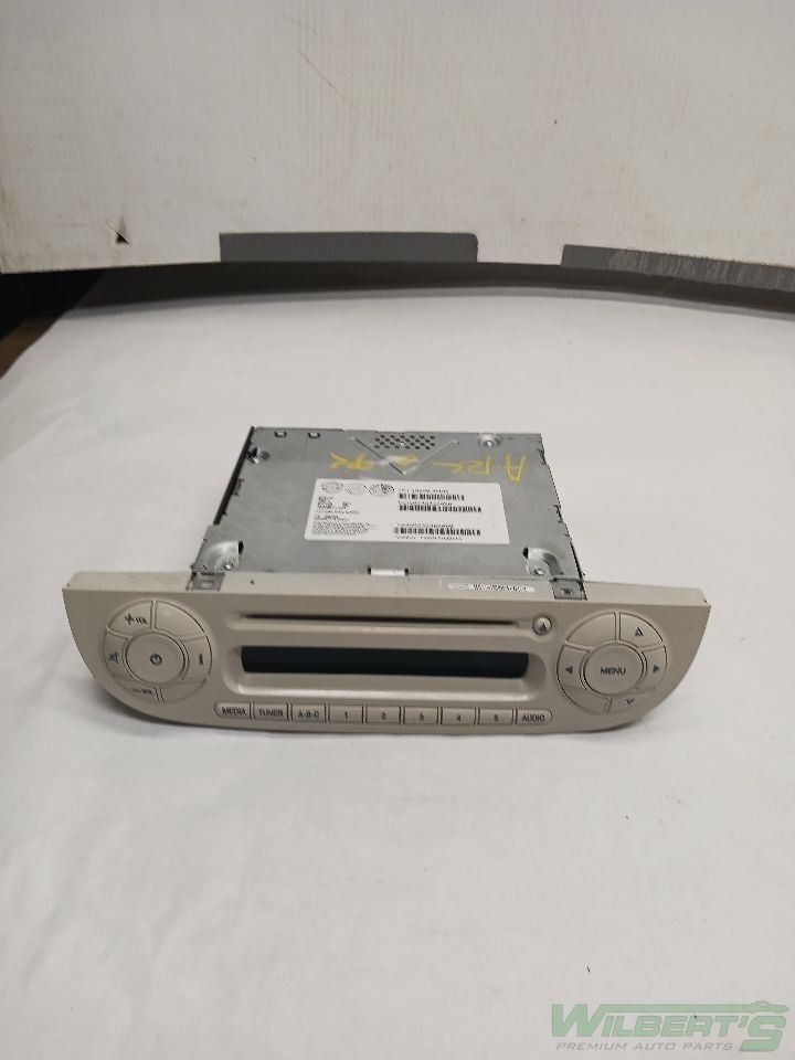 Audio Equipment Radio 2 Door AM-FM-CD-MP3 Fits 12-17 FIAT 500 12586584