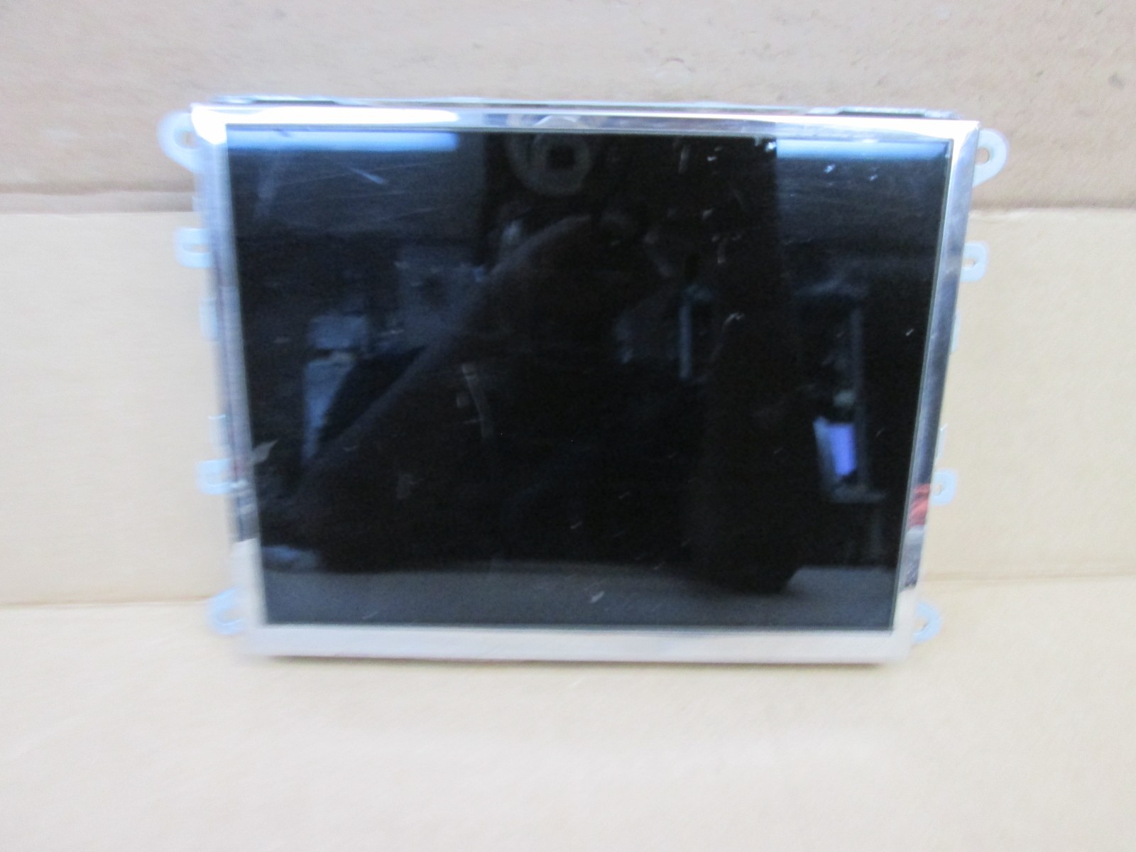 18 19 20 Chrysler Pacifica Radio Display Screen Receiver Assembly Unit 68316174