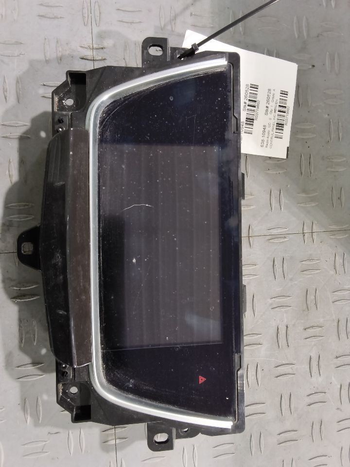 2018 Cadillac XT5 Radio Control Panel Including Display ID 84303686
