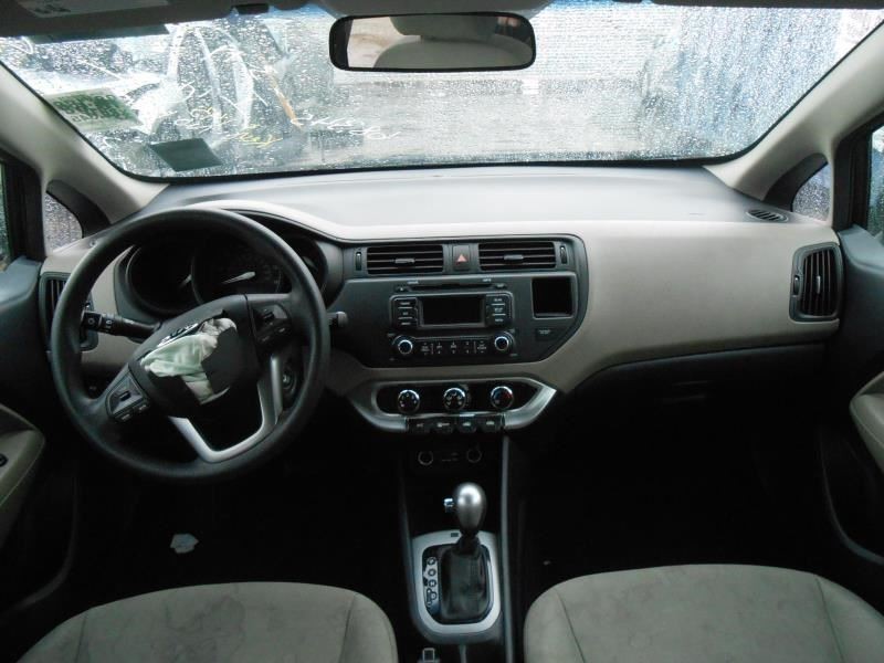 Radio Receiver AM-FM-CD-MP3-satellite Fits 12-15 RIO 86402