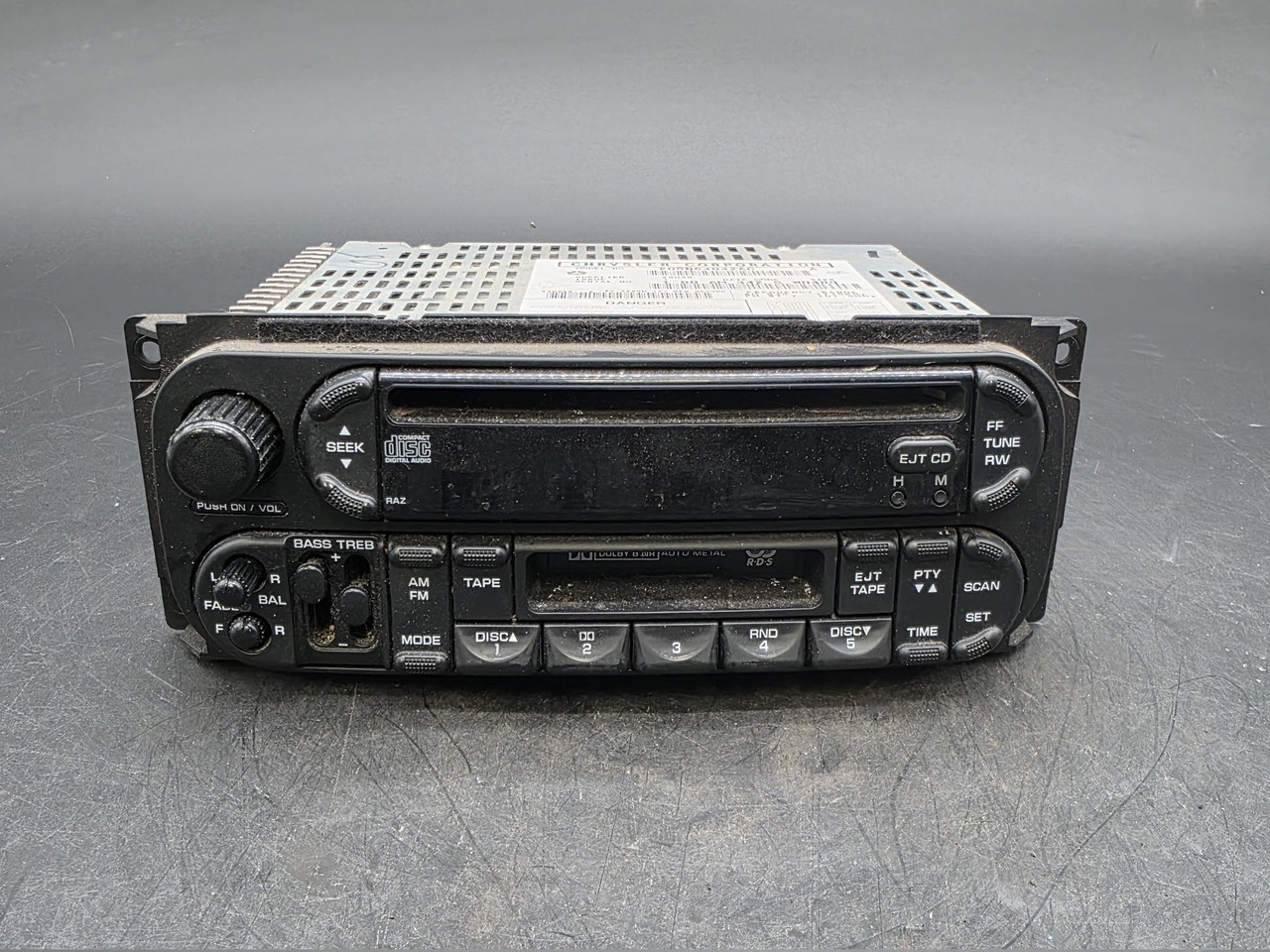 OEM Chrysler Dodge Jeep RAZ CD Cassette Radio 05064042AC Used